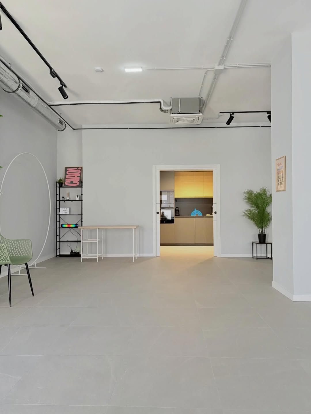 Interior de Soto Space — local de celebraciones en Torrejón de Ardoz